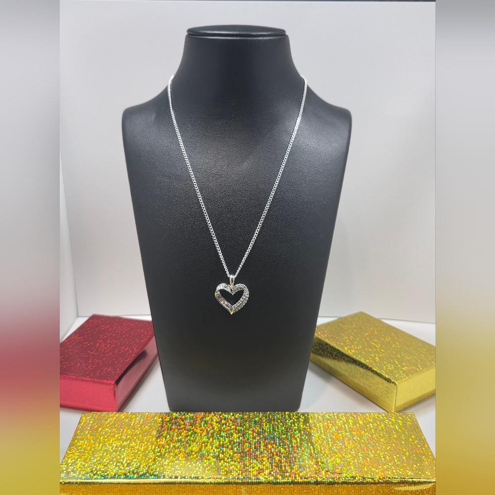 Elegant Silver Heart Pendant Necklace